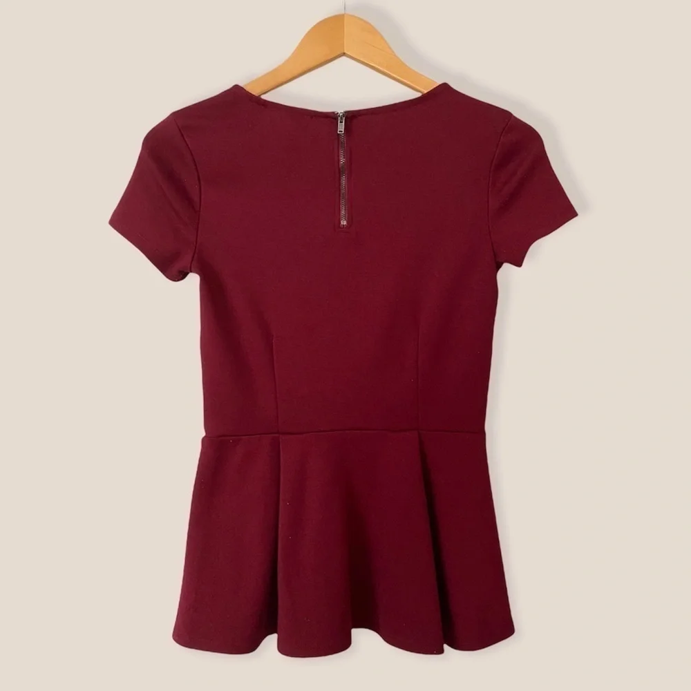 F21 Burgundy Peplum Short Sleeve Top - Picture 4 of 6